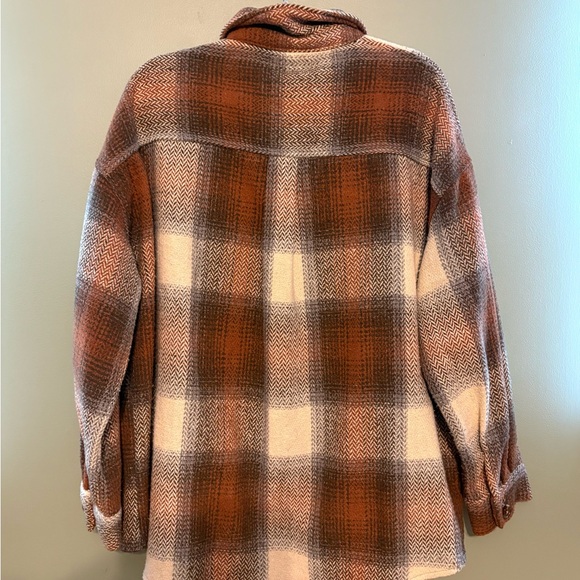 Gilded Intent Shacket - Picture 2 of 3